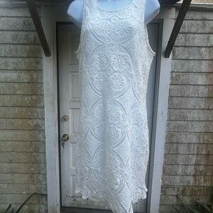 Elegant White Lace Sleeveless Dress